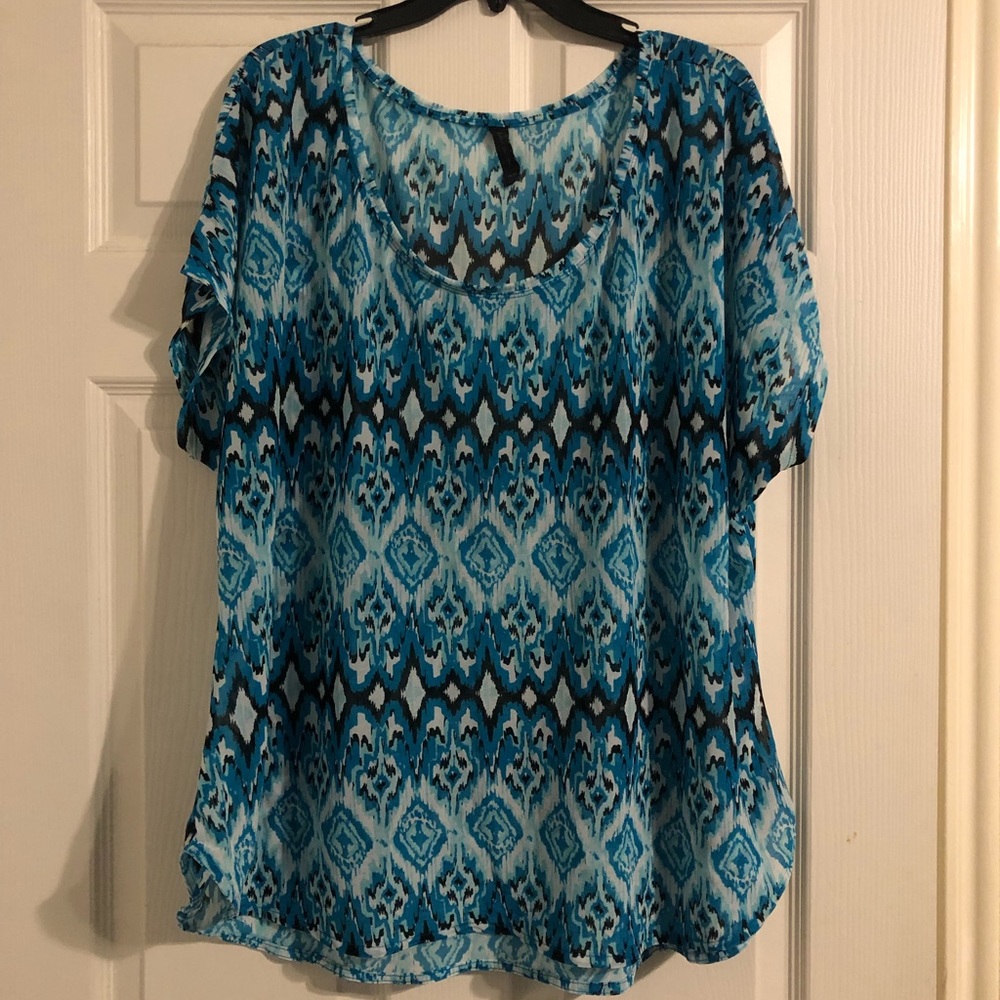 🤩Fabulous Lightweight Print Blouse by Lane Bryant, Size 18/20!!